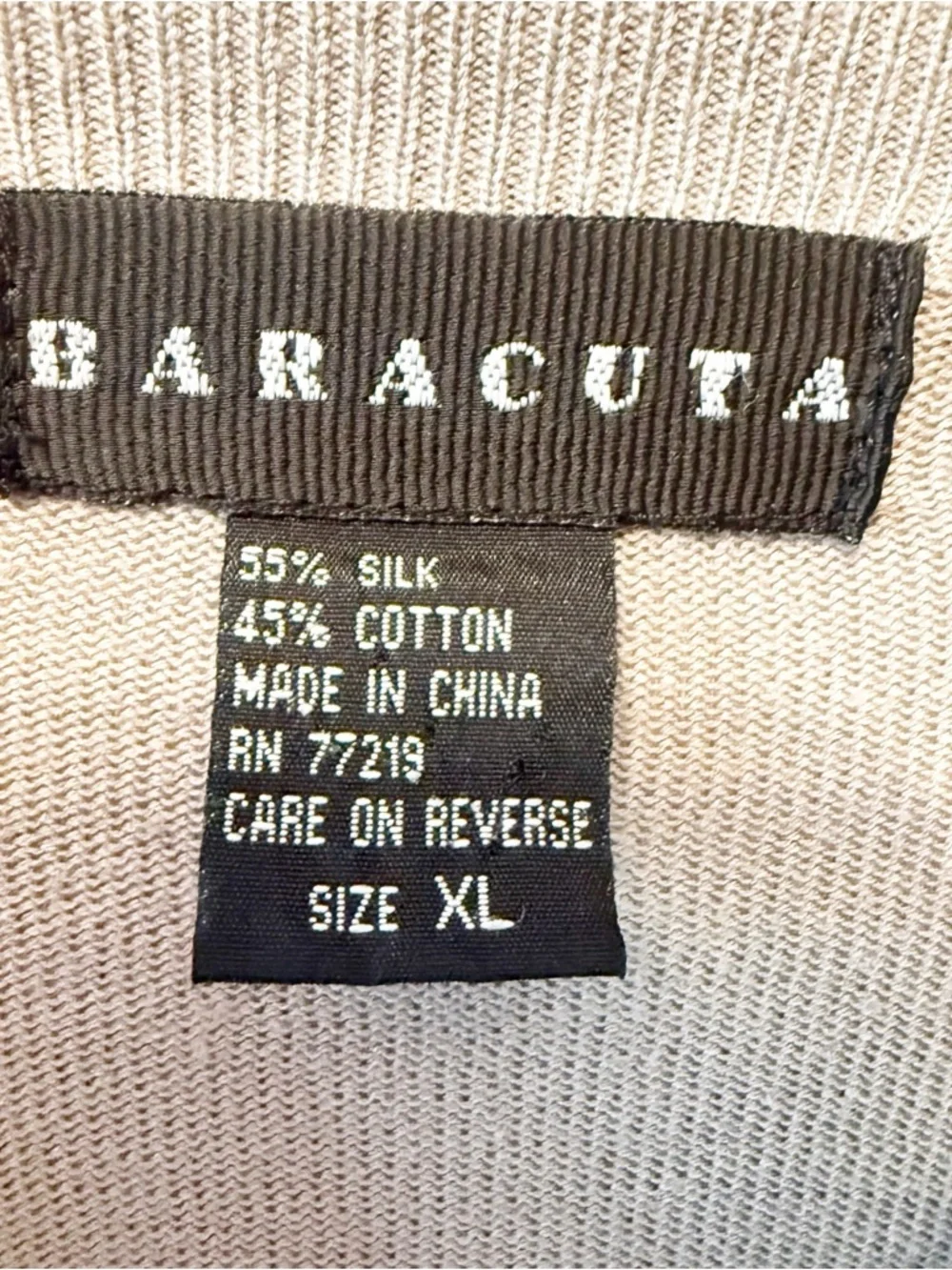 Baracuta | Men’s mock neck Silk Blend sweater in a light grey Size XLarge